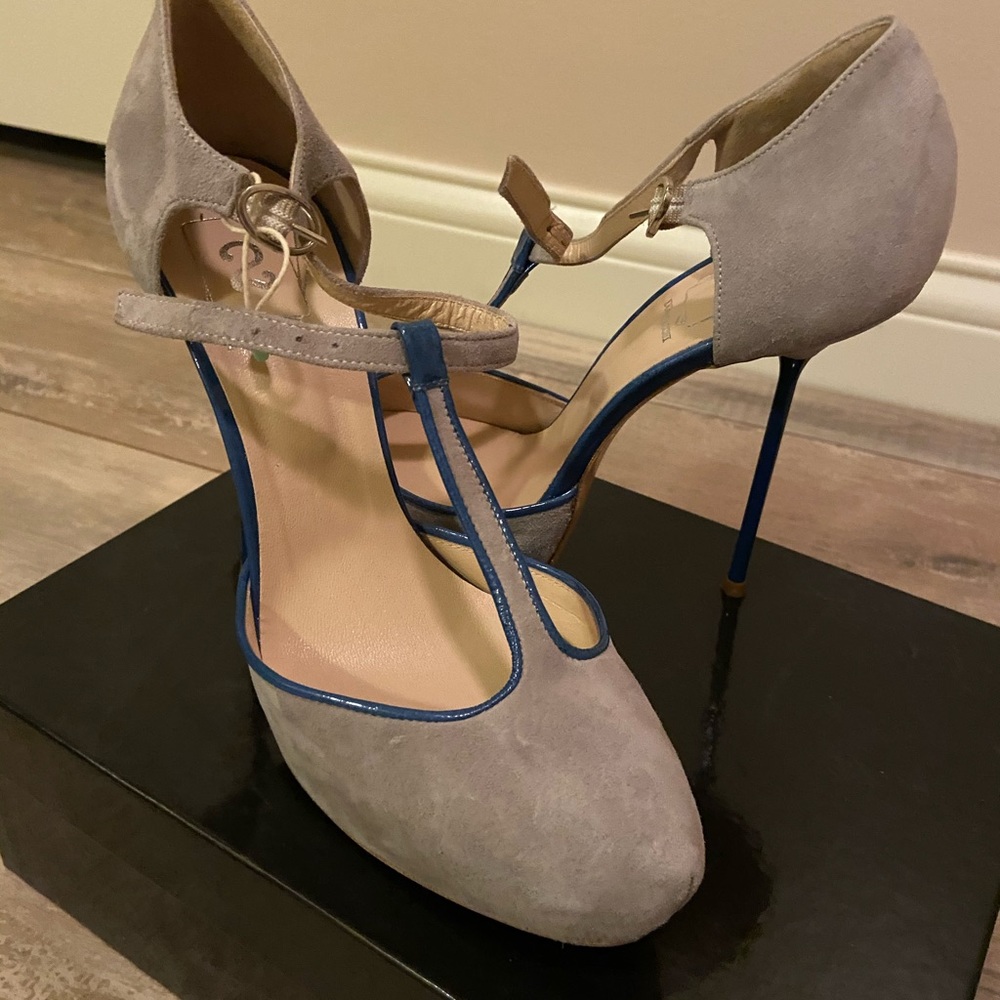 Dueditacchi Stilettos ( brand new )